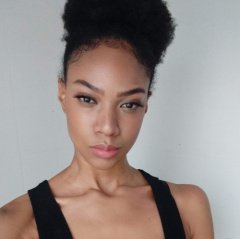 Adéla hledá kamaráda a zábavu