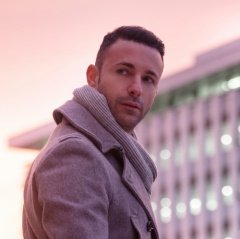 Aleš chce flirtovat